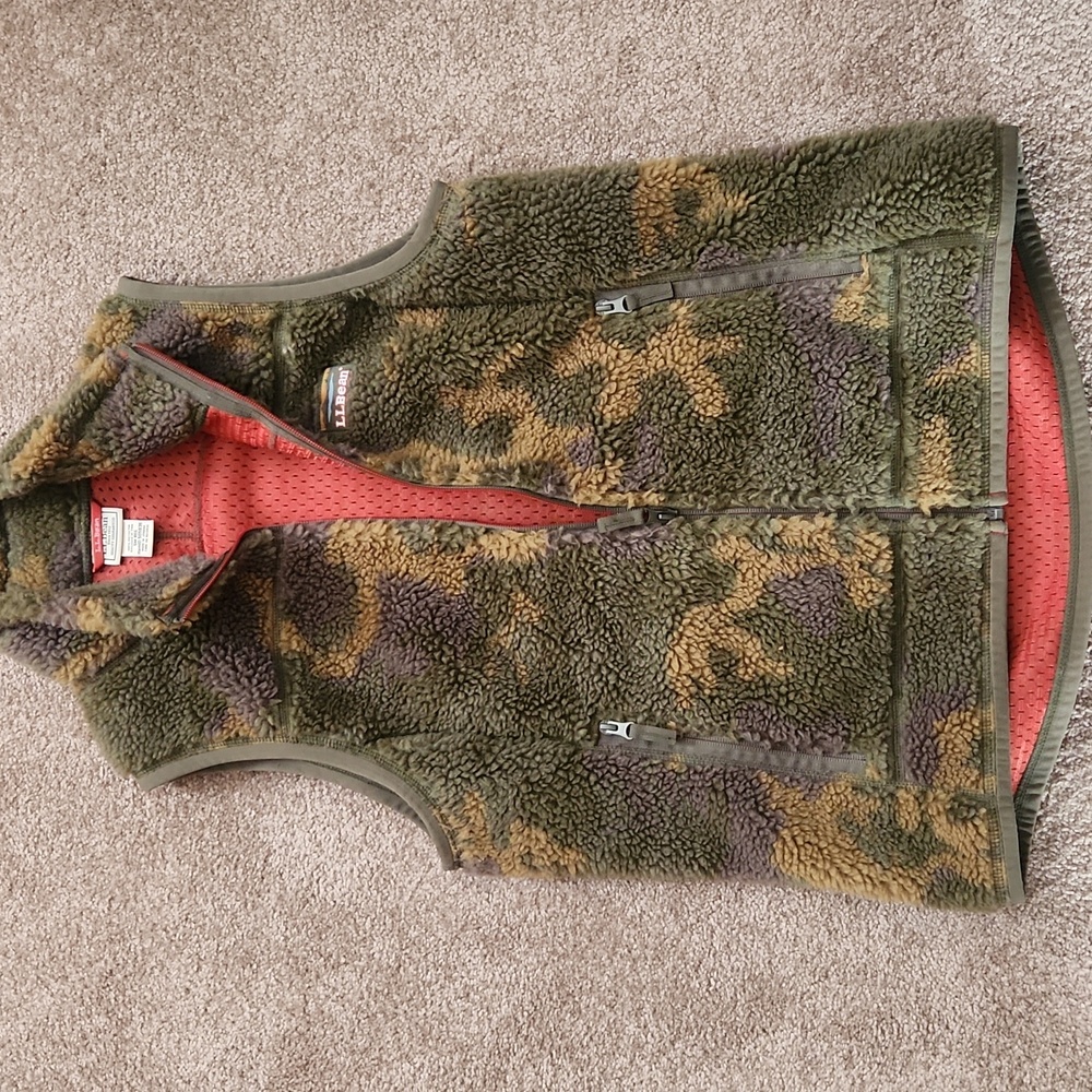 LL Bean Camo Sherpa Fleece Vest